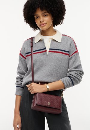 Tommy Hilfiger, ICON - Τσάντα χιαστί - bordeaux