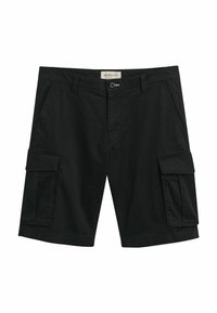 Pantalones cortos de carga negros hechos de un tejido duradero, con dos bolsillos laterales, dos bolsillos en los muslos y cierre de botón. Diseño simple y práctico.