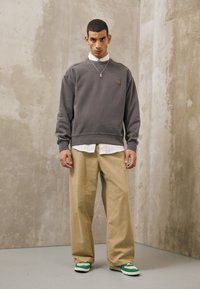 Carhartt WIP NELSON - Felpa - black garment dyed