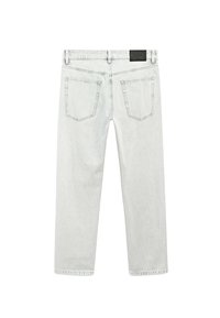 Lysegrå denim jeans med lige ben-design, fem lommer og en syet talje. Har en sort læderlap på bagsiden.