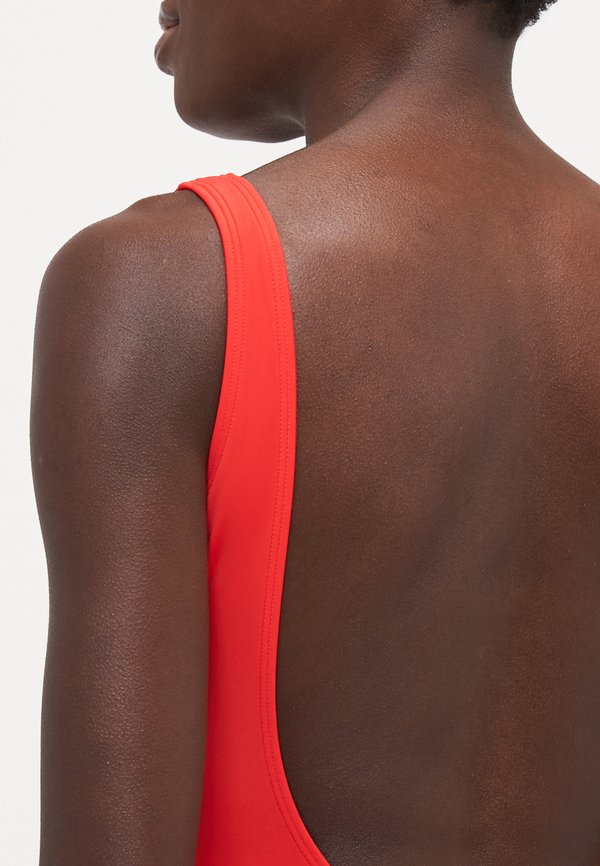 BEACHWEAR - Swimsuit2