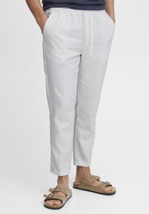 CFPILOU 0066 - Pantalones - bright white