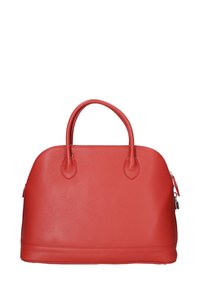Rood gestructureerde leren handtas met dubbele ronde handvatten, een ritssluiting en subtiele hardwaredetails aan de zijkanten.