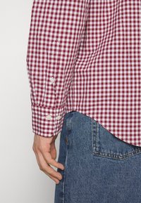 GANT CLASSIC - Overhemd - bordeaux