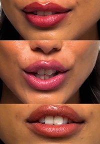 Tre primi piani di labbra con diverse tonalità di rossetto e lievi variazioni nell'espressione della bocca su una carnagione neutra.