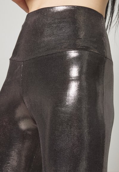 Norma Kamali PENCIL PANT - Bukse - gunmetal