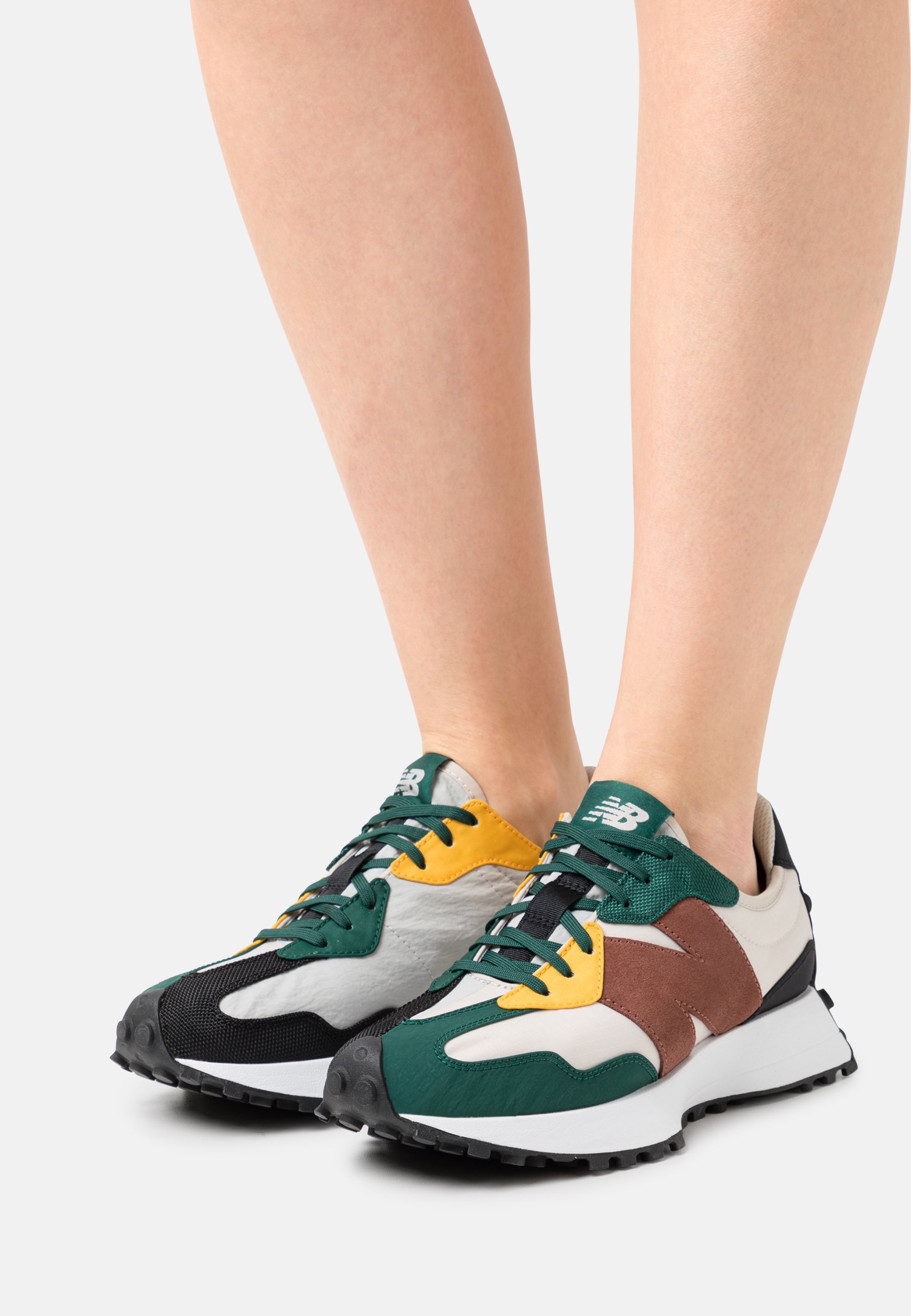 New Balance WS327 - Sneakers laag - moonbeam/nightwatch green/meerkleurig -  Zalando.nl