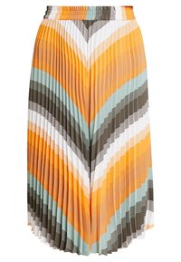 Falda larga plisada con un estampado de chevron en naranja, turquesa, marrón y blanco. Cintura elástica para mayor comodidad y facilidad de uso.