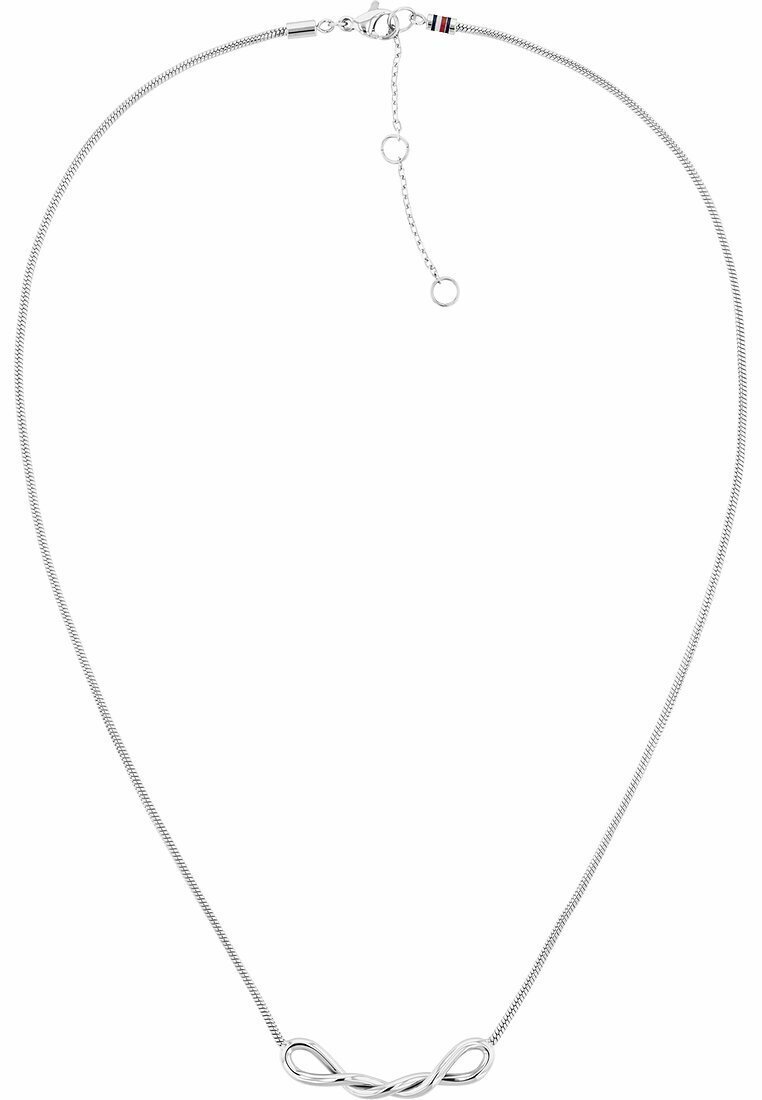 Collana in argento con una catena elegante e flessibile e un pendente centrale a infinito. Presenta un moschettone e una catena di estensione regolabile.