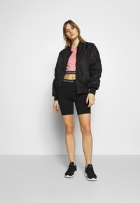 Calvin Klein Jeans MILANO CYCLING - Shorts - black