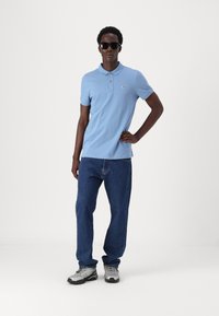 Tommy Jeans PLACKET - Polo shirt - colorado blue