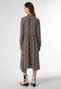 More & More Freizeitkleid - khaki schwarz