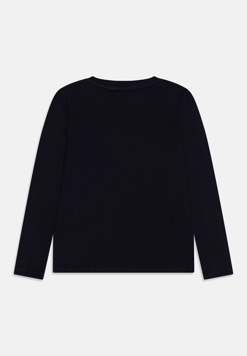 Camicia in cotone navy scuro a maniche lunghe con scollo rotondo. Tessuto liscio, senza motivi o dettagli, design semplice e classico.