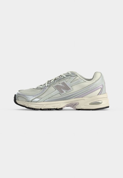 New Balance Sneaker — foto 2