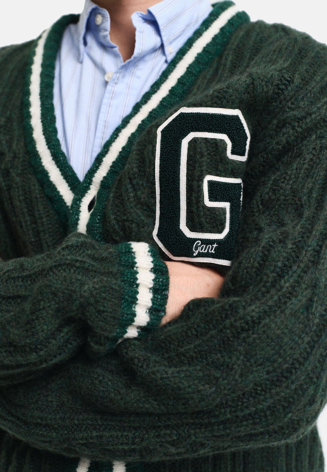 SEASONAL G CABLE V-NECK