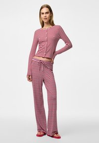 Pieces PCLAYA - Kardiganas - goji berry