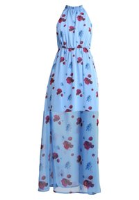 Ljusblå ärmlös maxiklänning med röd och blå blommönster, halterneck, rynkad midja och genomskinligt nederdelspanel.