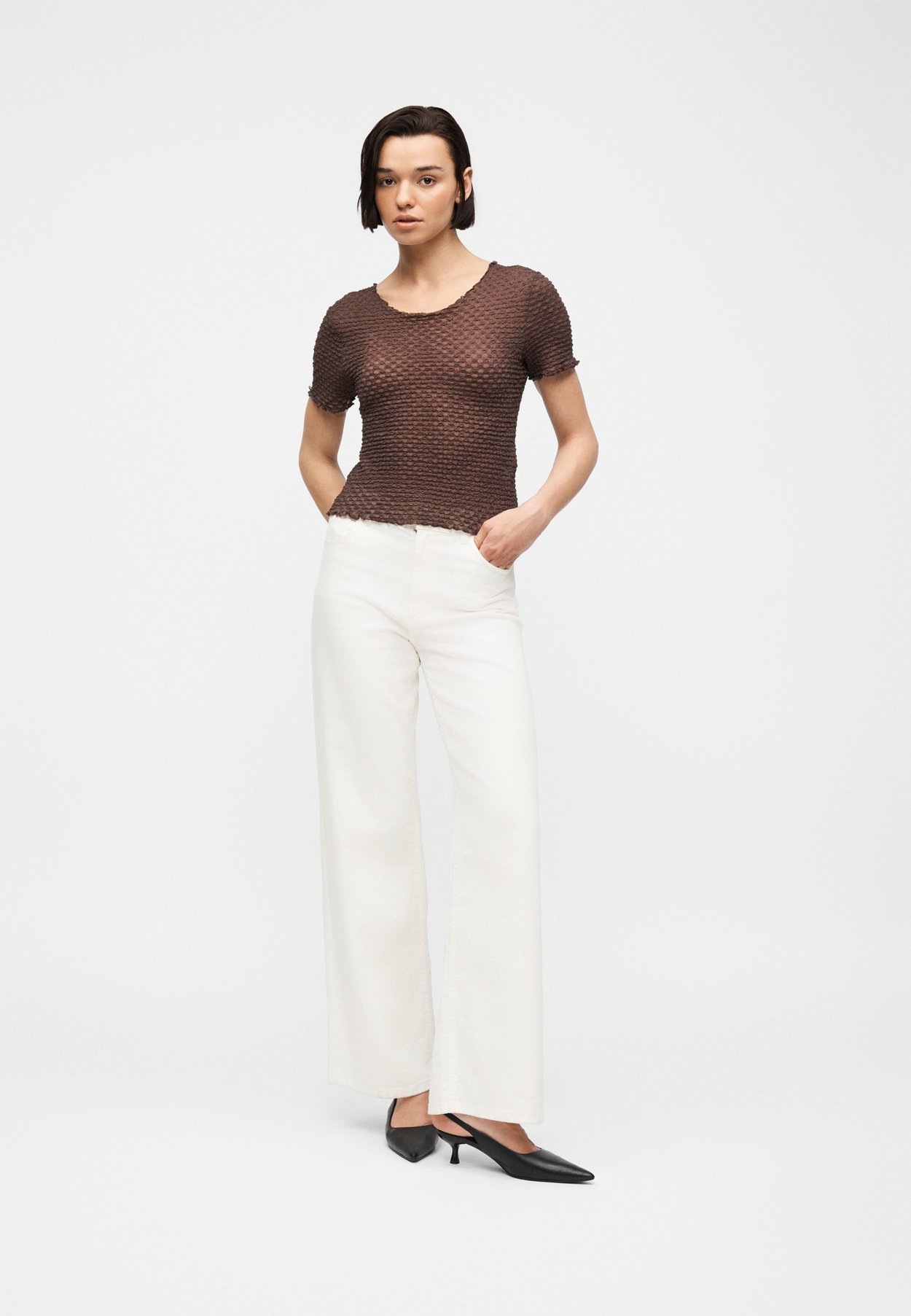 ONLDELILAH O NECK