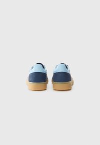 adidas Originals HANDBALL SPEZIAL - Trainers - dark blue/wonder quartz/clear sky