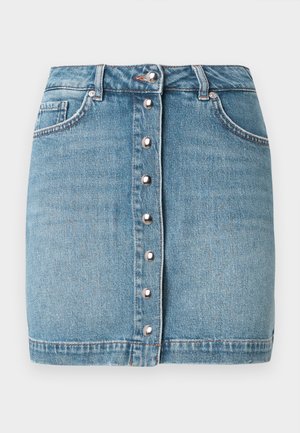 Hele sinine teksamini seeliku esiküljel on hõbedase riistvaraga nööpidega sulgumine, kaks eesmist taskut ja palistamata alumine äär.