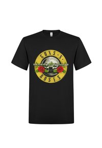 Černé tričko s krátkým rukávem s kulatým logem Guns N' Roses na žlutém pozadí, růžemi a zkříženými zbraněmi uprostřed.
