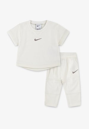 Nike Sportswear READYSET TEE JOGGER UNISEX SET - T-shirts med print - sail