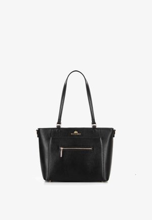 Borsa tote in pelle nera con finitura strutturata, doppio manico, tasca frontale con zip e accentatura del logo dorato sul pannello frontale superiore.