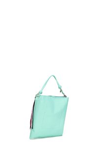 Tyrkysová taška přes rameno s hladkým koženým povrchem, vybavená uzlovou rukojetí, přední kapsou a barevnými třásněmi.