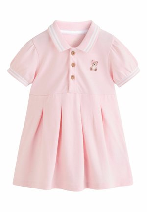 Rosa Kurzarmkleid für Kleinkinder mit Kragen, drei braunen Knöpfen, plissiertem Rock und kleiner Teddybär-Stickerei auf der Brust.