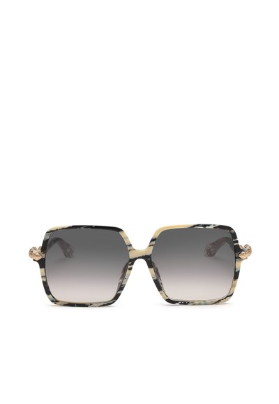 Lunettes de soleil carrées avec monture noire et beige marbrée et verres dégradés gris foncé, vue de face sur fond blanc.