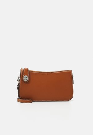 COACH PENN - Håndtasker - burnished amber