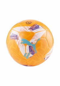 Narančasta nogometna lopta s geometrijskim ljubičastim i bijelim uzorcima, s turskom Puma logotipom i teksturiranom površinom za bolje prianjanje.