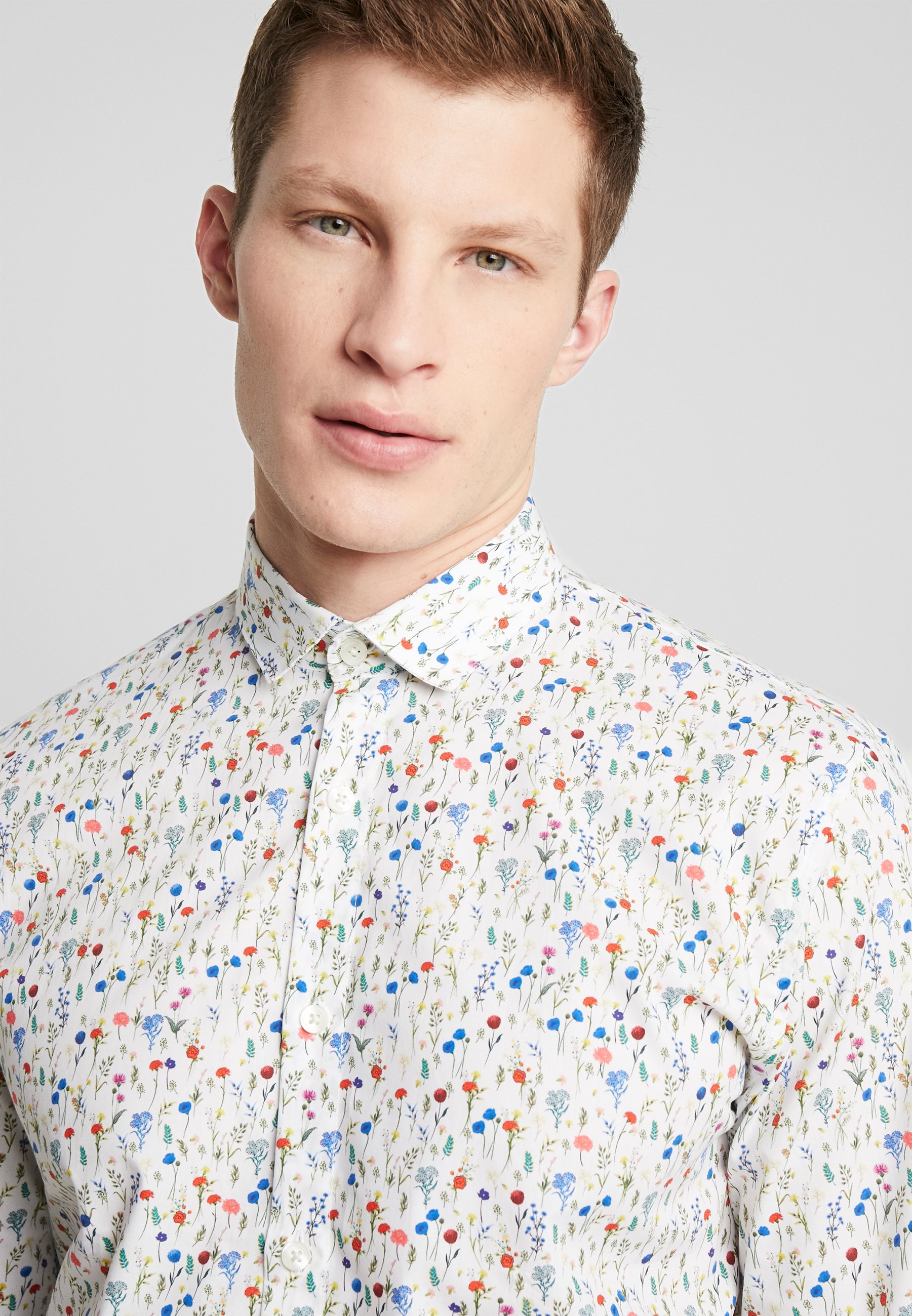 Lindbergh FINE FLORAL PRINT Skjorte white Zalando.no Lindbergh FLORAL SHIRT Skjorte white Zalando.no