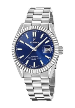 Reloj de pulsera Festina de acero inoxidable plateado con esfera azul, marcadores de hora luminiscentes, ventana de fecha a las 3 en punto y bisel estriado.