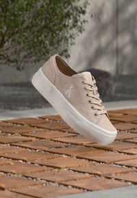 Non sélectionné, whisper pink