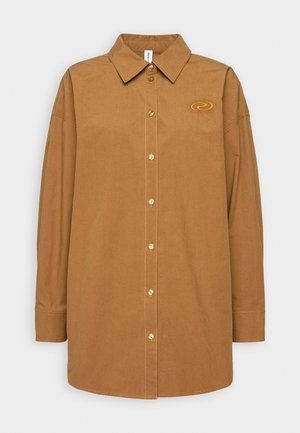 Résumé PIPPA - Gombos blúz - breen