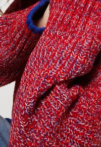 ARKET Sweter