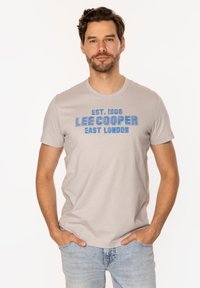 Lee Cooper - T-shirt z nadrukiem