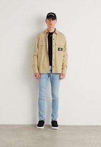 Calvin Klein Jeans Vaqueros pitillo - arrow stone