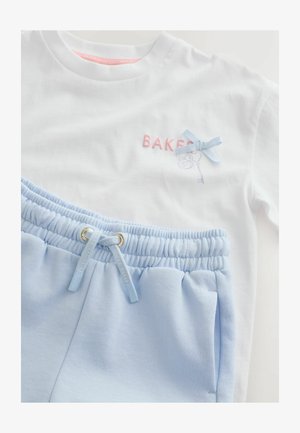 Baker by Ted Baker, REGULAR FIT - 2 PIECE OVERSIZED BACK GRAPHIC T-SHIRT & FRILL SHORT SET . - Teplákové kalhoty - blue