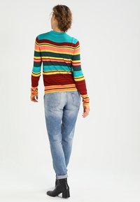 Free People Sweter