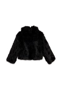 Chaqueta de pelo sintético negro con mangas largas y cuello alto, extendida sobre un fondo blanco.