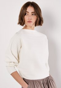 Non selezionato, white