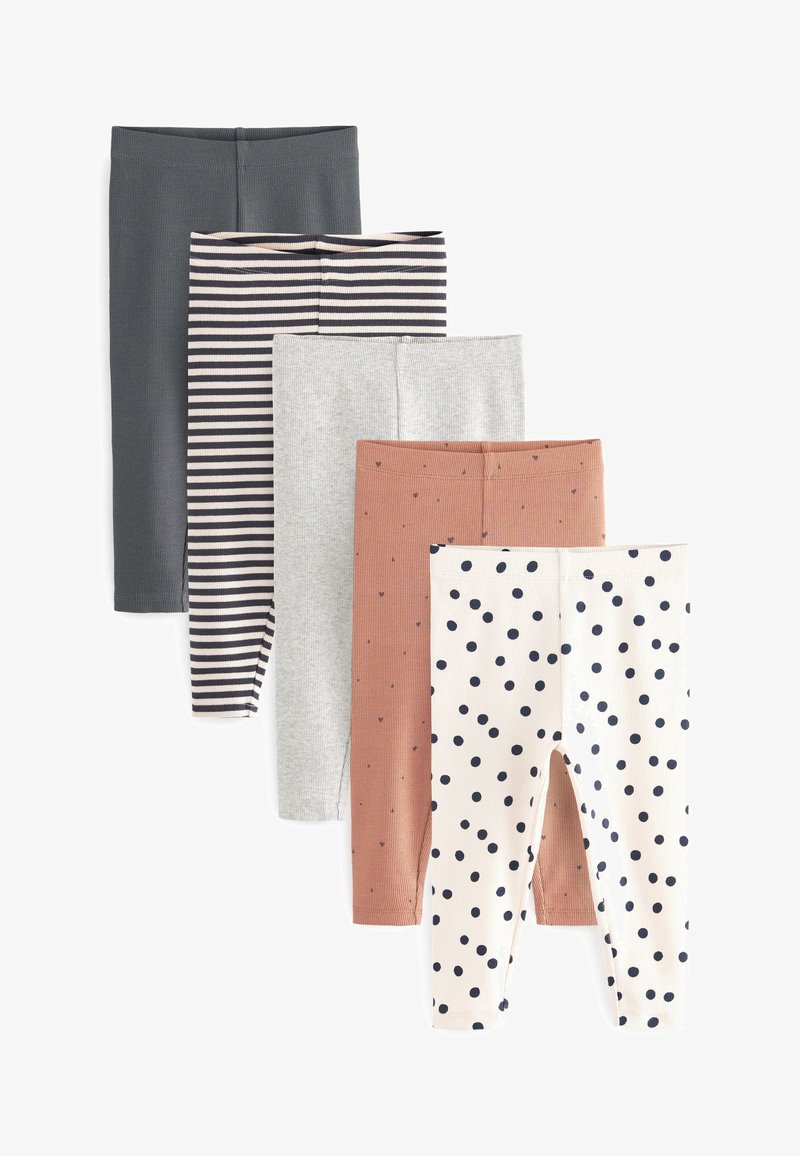 Öt pár leggings: sötét szürke, navy csíkos, világosszürke, rozsdás színű kis szívecskékkel, és krém alapú navy pöttyös. Részes anyag, rugalmas.