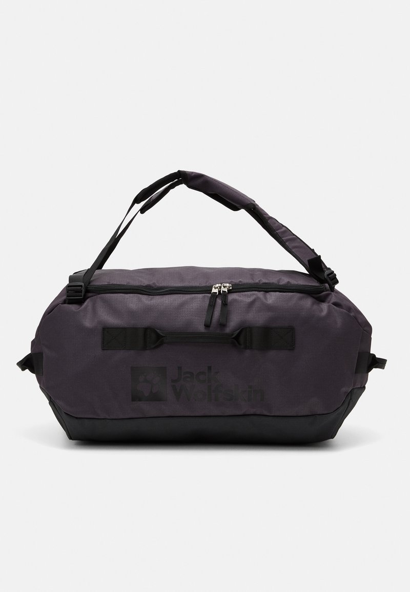 Borsa a viaggio viola scuro con dettagli neri, tessuto resistente, manici doppi e chiusura con zip. Presenta il logo Jack Wolfskin.