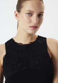 Ipekyol IPEKYOL KNITWEAR SLIM FIT LACE MIX czarny