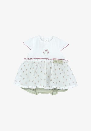 Weißes Kleid mit rosa Akzenten, kurzen Ärmeln und bestickten Blumen. Rüschentaille mit Blumenmuster, kombiniert mit hellgrünen Höschen.