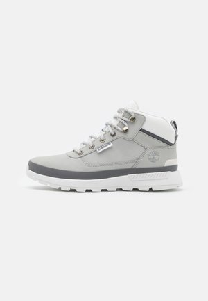 FIELD TREKKER MID - Lace-up ankle boots - light grey