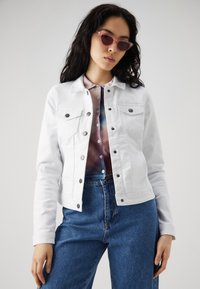 ONLY Tall ONLWESTA JACKET - Traper jakna - white