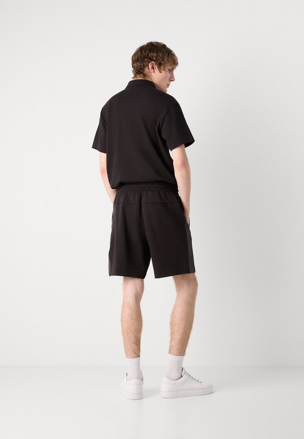 LOGO TAPE - Tracksuit bottoms3